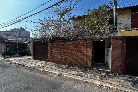 Fachada de casa à venda com 3 quartos, 190m² em Tucuruvi, São Paulo