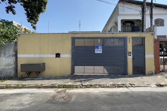 Fachada de casa de condomínio à venda com 2 quartos, 62m² em Parada Xv de Novembro, São Paulo