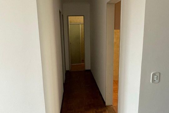 Corredor de apartamento à venda com 2 quartos, 64m² em Jardim Boa Esperança, Campinas