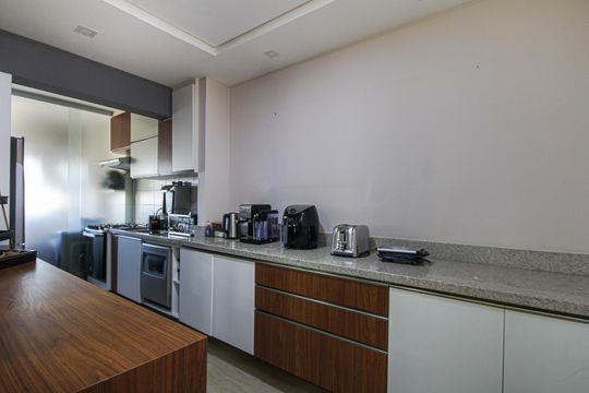 Cozinha  de apartamento para alugar com 2 quartos, 85m² em Itaim Bibi, São Paulo