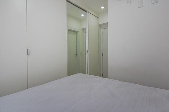Suíte 1 de apartamento para alugar com 2 quartos, 85m² em Itaim Bibi, São Paulo
