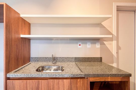 Cozinha de apartamento à venda com 1 quarto, 32m² em Chácara Seis de Outubro, São Paulo