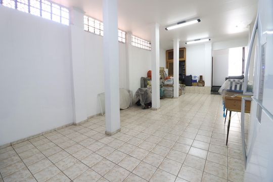 Churrasqueira de casa à venda com 3 quartos, 232m² em Umuarama, Osasco