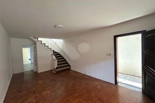 Casa à venda com 3 quartos, 115m² em Santo Amaro, São Paulo