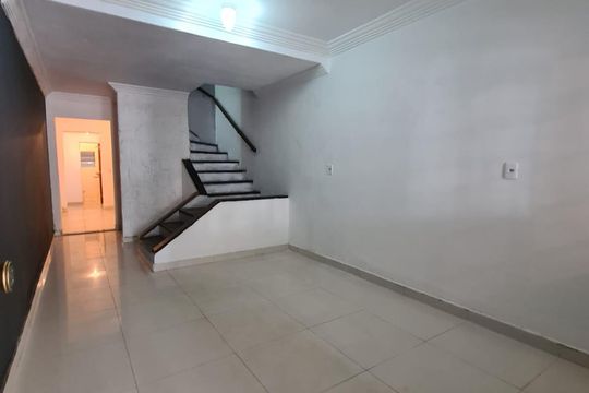 Casa à venda com 3 quartos, 150m² em Vila Lais, São Paulo