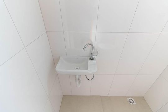 Banheiro da Suíte 1 de casa de condomínio à venda com 2 quartos, 55m² em Vila Moinho Velho, São Paulo
