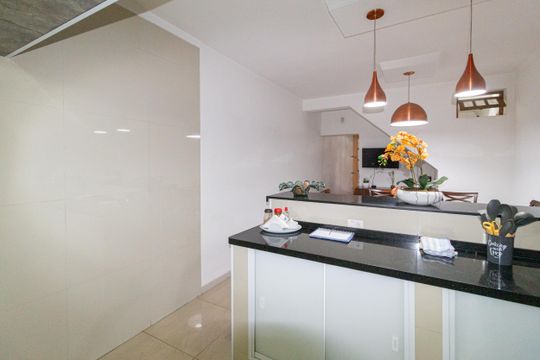 Cozinha de casa à venda com 3 quartos, 142m² em Presidente Altino, Osasco