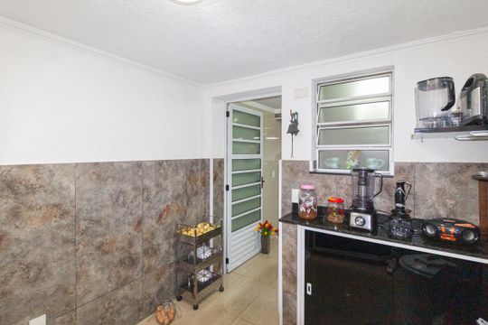 Quintal de casa à venda com 3 quartos, 142m² em Presidente Altino, Osasco