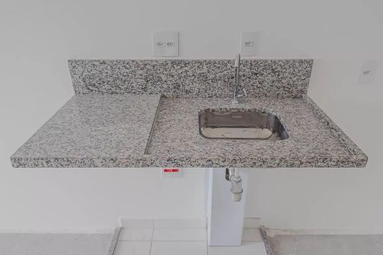 Cozinha de apartamento à venda com 1 quarto, 25m² em Pinheiros, São Paulo