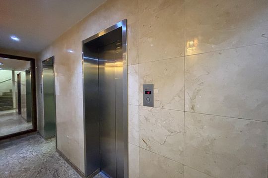 Portaria de kitnet/studio para alugar com 1 quarto, 40m² em Copacabana, Rio de Janeiro