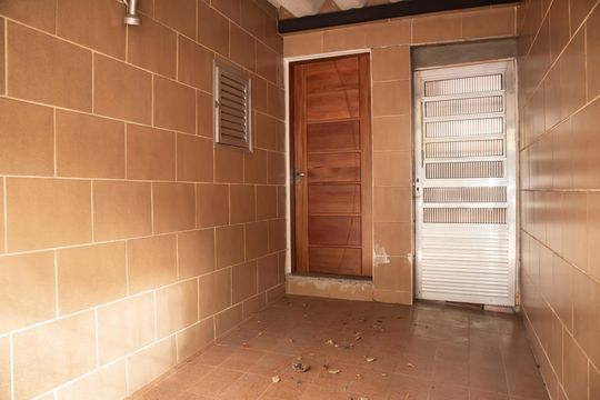 Garagem de casa à venda com 2 quartos, 141m² em Vila da Saúde, São Paulo