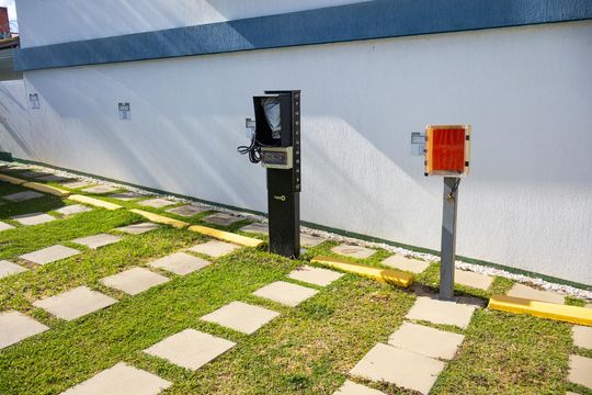 Garagem de casa de condomínio para alugar com 3 quartos, 159m² em Itapuã, Salvador
