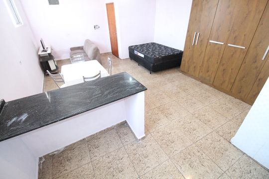 Cozinha de kitnet/studio para alugar com 1 quarto, 40m² em Jardim Ismenia, São José dos Campos