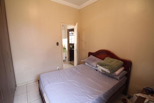 Quarto 3 de casa à venda com 3 quartos, 360m² em Pindorama, Belo Horizonte