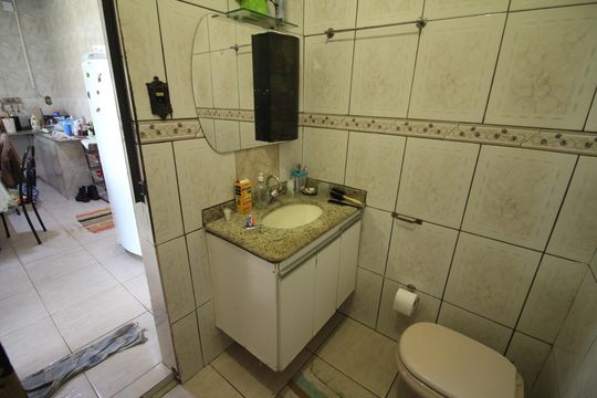 Banheiro 2 de casa à venda com 3 quartos, 360m² em Pindorama, Belo Horizonte