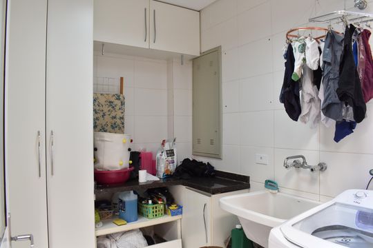 Área de Serviço de casa para alugar com 4 quartos, 420m² em Jardim Social, Curitiba