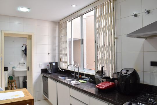 Cozinha de casa para alugar com 4 quartos, 420m² em Jardim Social, Curitiba