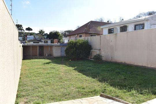 Área externa de casa para alugar com 4 quartos, 420m² em Jardim Social, Curitiba