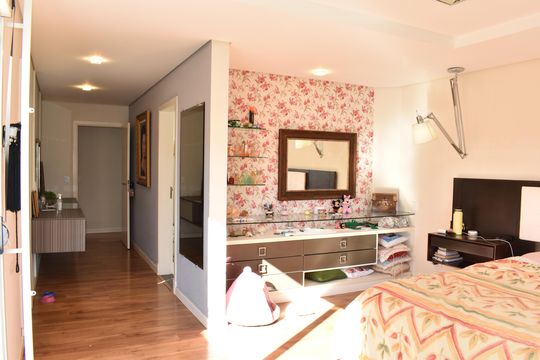 Suíte 1 de casa para alugar com 4 quartos, 420m² em Jardim Social, Curitiba