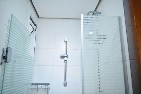 Banheiro Social de apartamento para alugar com 3 quartos, 79m² em Vila da Saúde, São Paulo