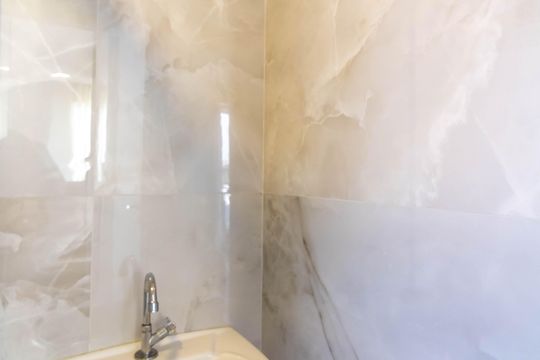 Banheiro de apartamento à venda com 1 quarto, 42m² em Vila Sao Joao, Guarulhos