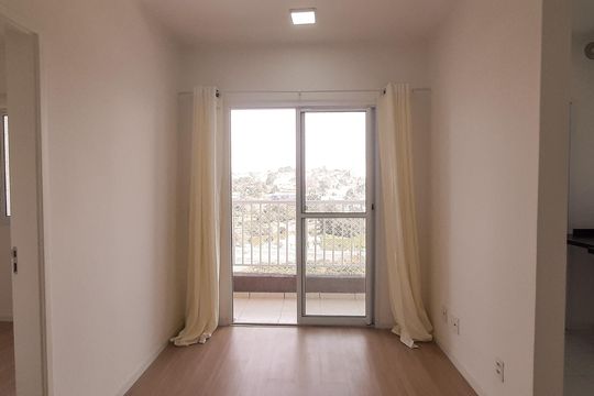 Apartamento para alugar com 2 quartos, 45m² em Quitaúna, Osasco