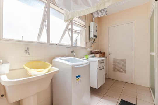 Área de Serviço de apartamento à venda com 2 quartos, 124m² em Pinheiros, São Paulo