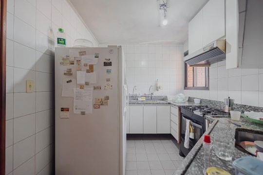 Cozinha de apartamento à venda com 3 quartos, 237m² em Sumarezinho, São Paulo