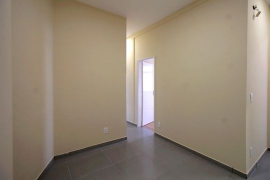 Sala de apartamento para alugar com 2 quartos, 64m² em Centro, Belo Horizonte