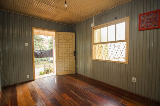 Sala de casa à venda com 2 quartos, 70m² em Camaquã, Porto Alegre