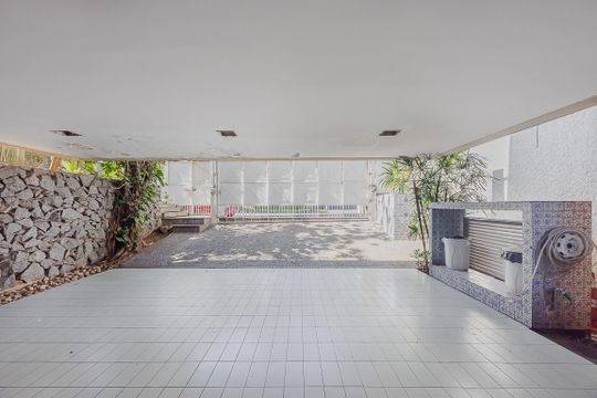 Garagem de casa à venda com 4 quartos, 570m² em Jardim Paulista, São Paulo