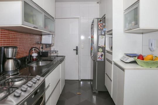 Cozinha de apartamento à venda com 3 quartos, 227m² em Vila Leopoldina, São Paulo