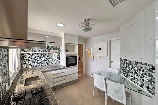 Cozinha de apartamento à venda com 4 quartos, 167m² em Recreio dos Bandeirantes, Rio de Janeiro
