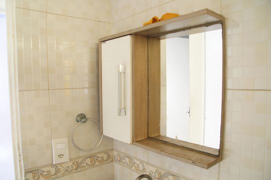 Banheiro Social de apartamento para alugar com 2 quartos, 42m² em Jardim Maria Dirce, Guarulhos