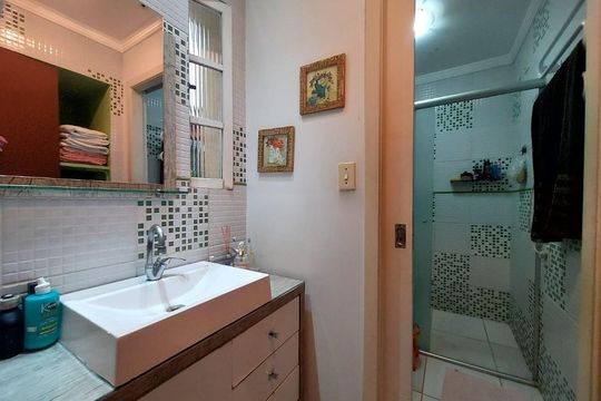 Banheiro de casa à venda com 4 quartos, 280m² em Camaquã, Porto Alegre