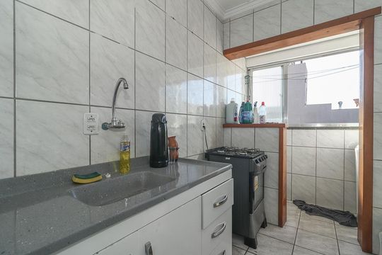 Cozinha de apartamento à venda com 2 quartos, 64m² em Jardim Itu Sabará, Porto Alegre