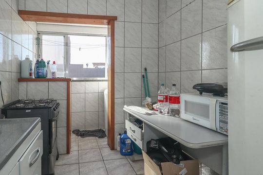 Cozinha de apartamento à venda com 2 quartos, 64m² em Jardim Itu Sabará, Porto Alegre