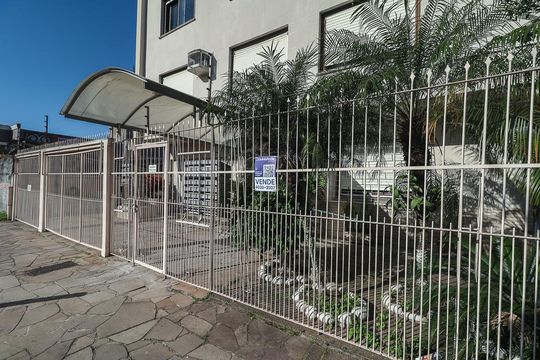Placa de apartamento à venda com 2 quartos, 64m² em Jardim Itu Sabará, Porto Alegre