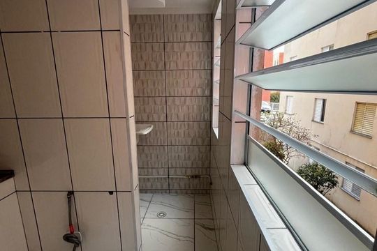 Cozinha de apartamento à venda com 2 quartos, 43m² em Parque Santa Rita, São Paulo