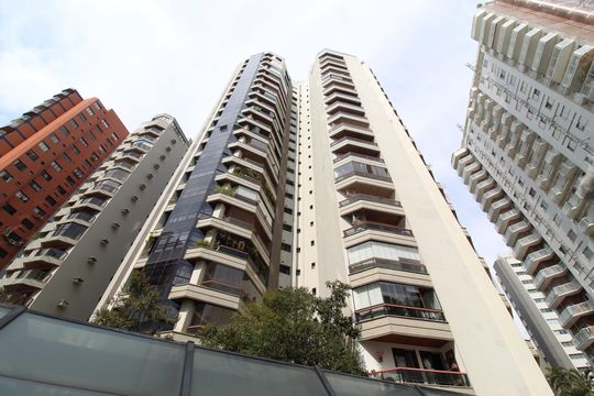 Fachada do Prédio de apartamento à venda com 4 quartos, 185m² em Itaim Bibi, São Paulo