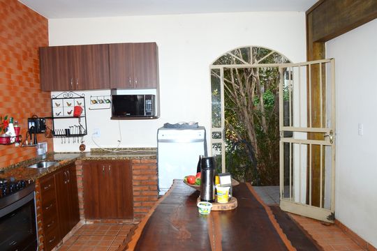 Cozinha de casa à venda com 4 quartos, 250m² em Goiânia, Belo Horizonte