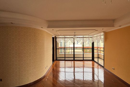 Sala de apartamento à venda com 3 quartos, 180m² em Jardim, Santo André