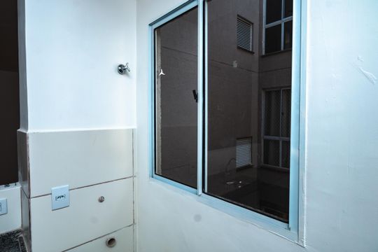 Área de Serviço de apartamento para alugar com 2 quartos, 45m² em Trevo, Belo Horizonte