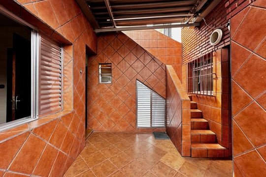 Quintal de casa à venda com 3 quartos, 125m² em Jardim Caravelas, São Paulo