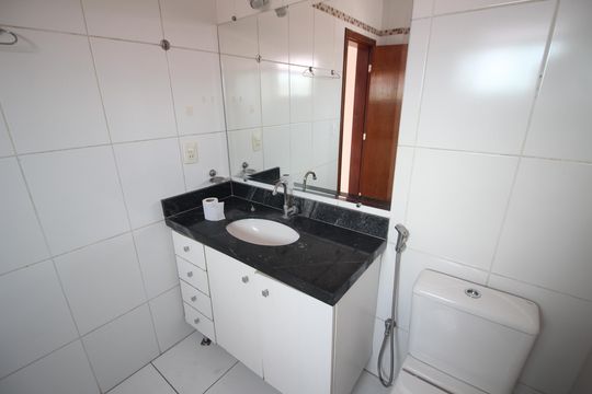 Banheiro da Suíte 2 de apartamento à venda com 4 quartos, 191m² em Eldorado, Contagem