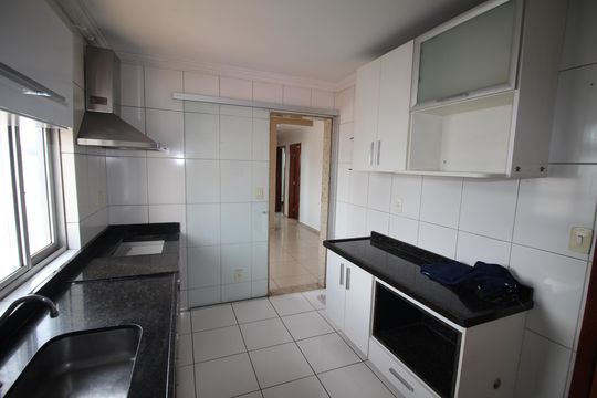 Cozinha de apartamento à venda com 4 quartos, 191m² em Eldorado, Contagem