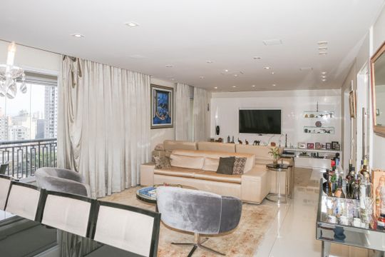 Apartamento para alugar com 3 quartos, 255m² em Perdizes, São Paulo