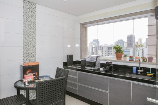 Cozinha de apartamento para alugar com 3 quartos, 255m² em Perdizes, São Paulo