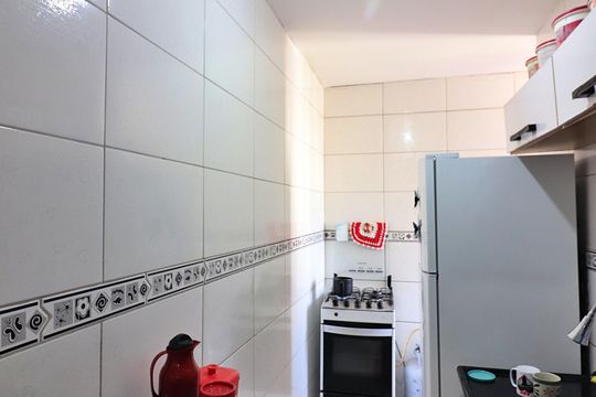Cozinha e Área de Serviço de apartamento à venda com 2 quartos, 55m² em Cooperativa, São Bernardo do Campo