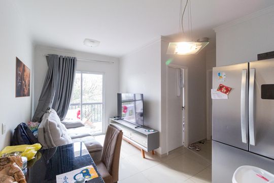 Apartamento à venda com 2 quartos, 57m² em Umuarama, Osasco